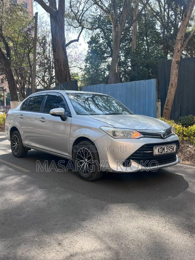 Toyota Axio 2017 Silver