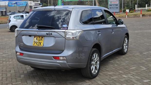 Mitsubishi Outlander 2014 Gray