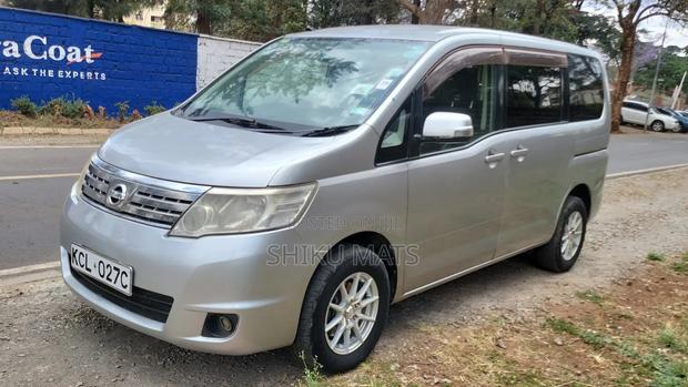 Nissan Serena 2009 Silver
