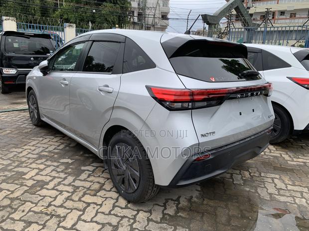 Nissan Note 1.2 Hybrid 2021 Silver