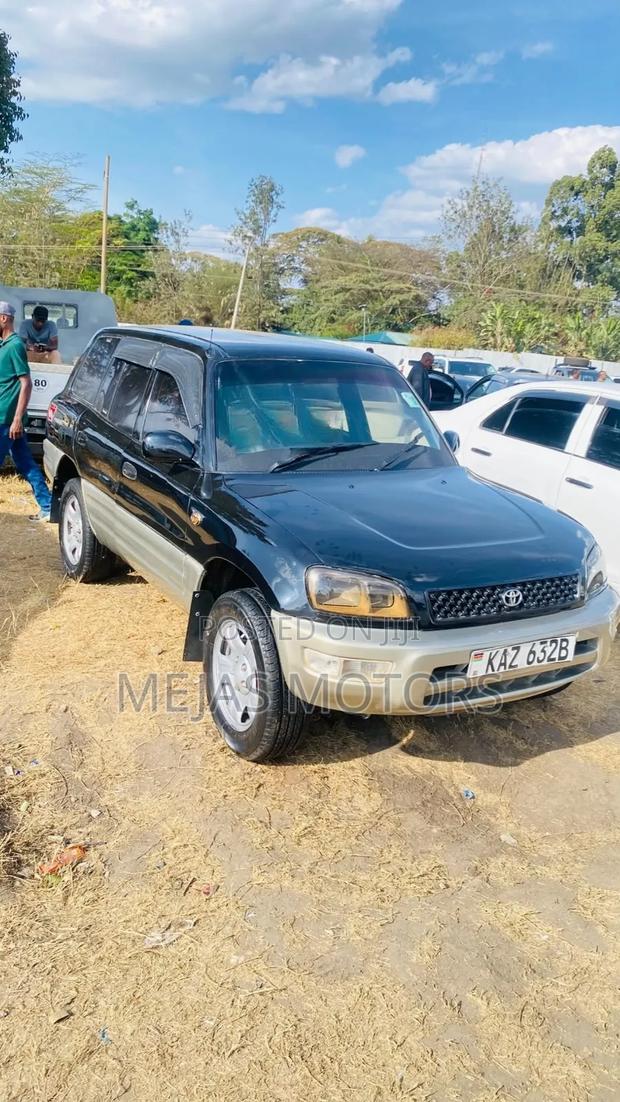 Toyota RAV4 1999 Black