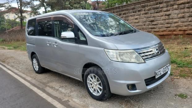 Nissan Serena 2009