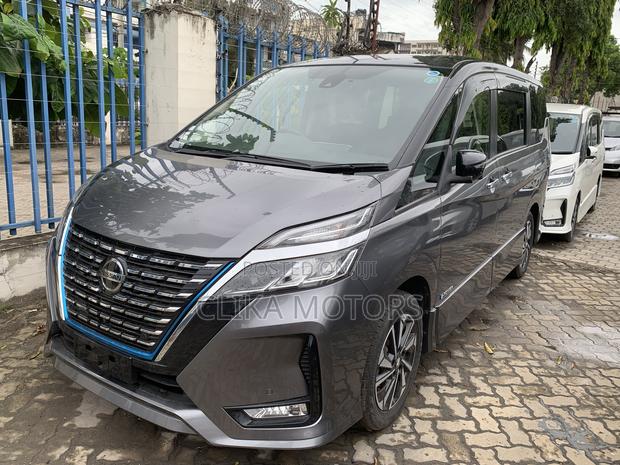 Nissan Serena 2021 Gray
