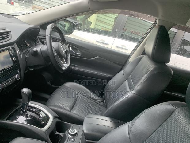 Nissan X-Trail 2.0 Petrol AWD 2019 Green