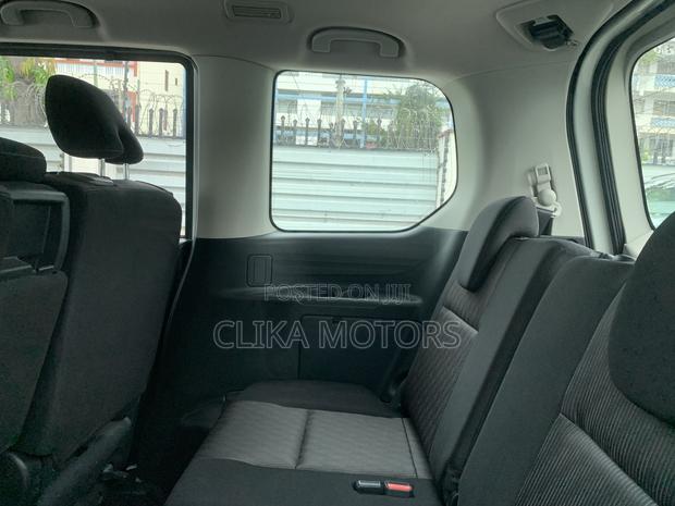 Nissan Serena 2020 Off white