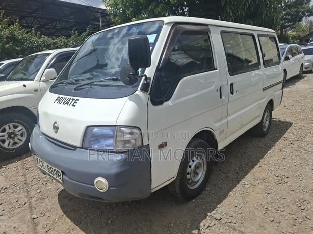 Mazda B 2010 White