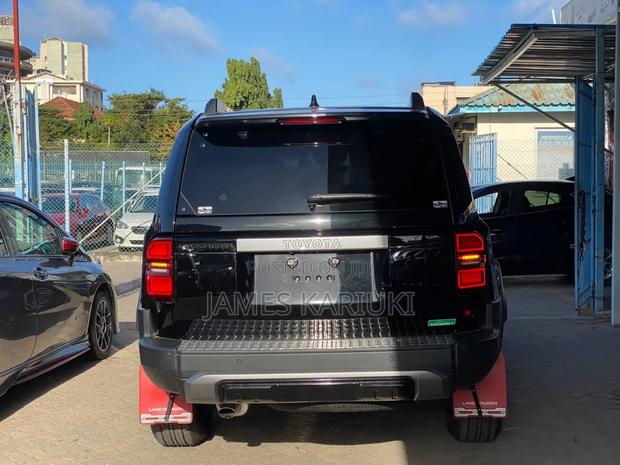 Toyota Land Cruiser 2024 Black