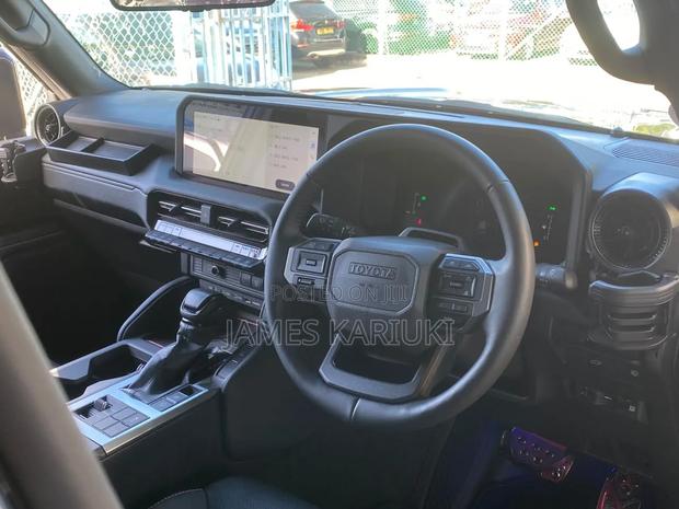 Toyota Land Cruiser 2024 Black