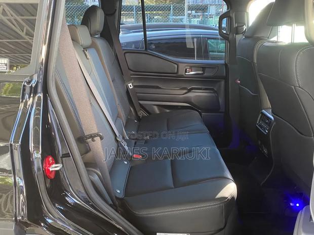 Toyota Land Cruiser 2024 Black