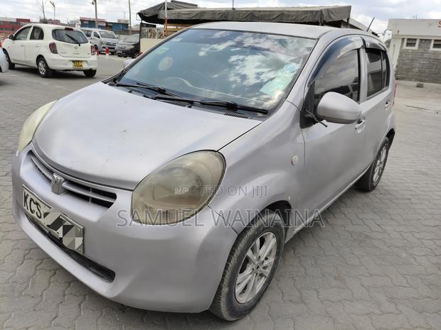 Toyota Passo 1.0 AWD 2010 Silver