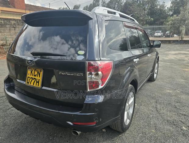 Subaru Forester 2010 Black