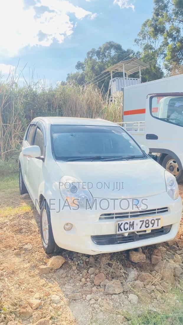 Toyota Passo 2012 White
