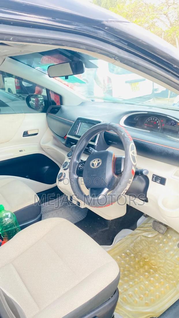 Toyota Passo 2012 White