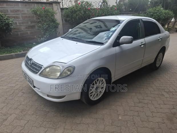 Toyota Corolla 2002 White