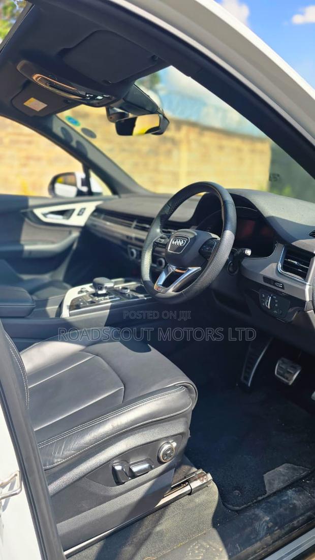Audi Q7 2019 White