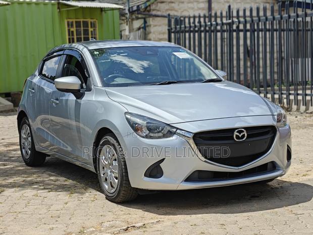 Mazda Demio 2019 Silver