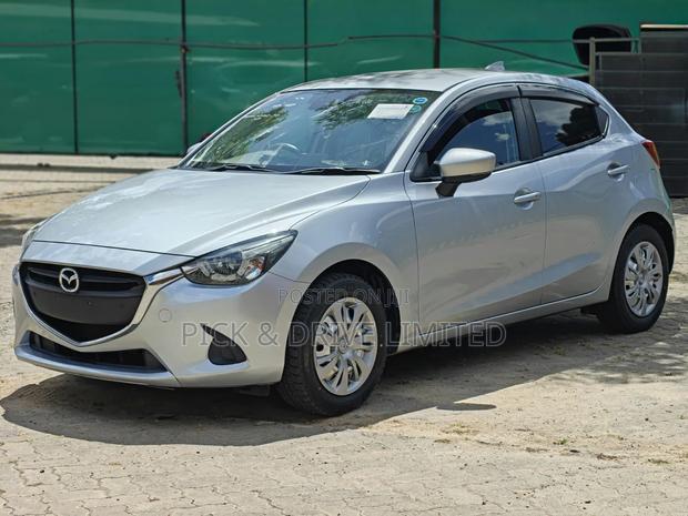 Mazda Demio 2019 Silver