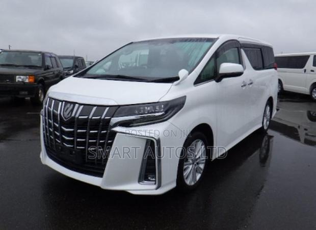 Toyota Alphard 2021 Off white