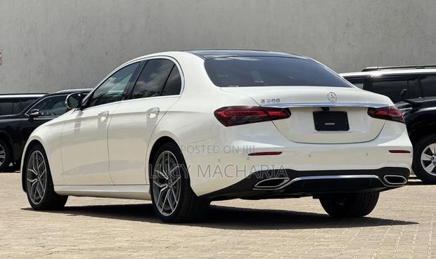 Mercedes-Benz E200 2020 White