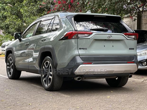 Toyota RAV4 Adventure AWD 2020 Green