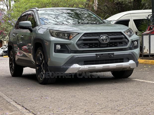 Toyota RAV4 Adventure AWD 2020 Green