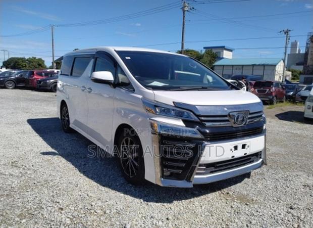 Toyota Vellfire 2019 White