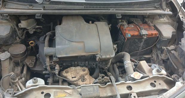 Toyota Vitz 2013 Silver