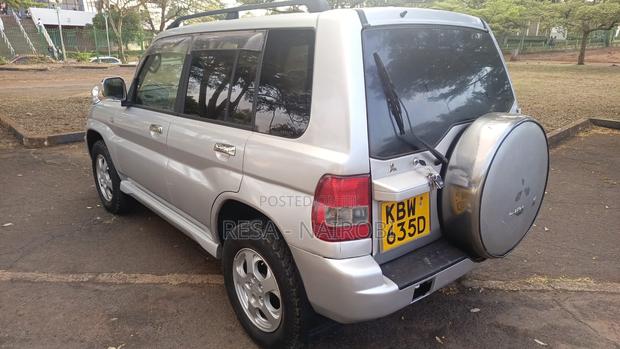 Mitsubishi Pajero IO 2006 Silver