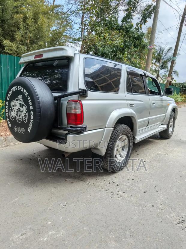 Toyota Hilux Surf 2.7 SSR 2000 Silver