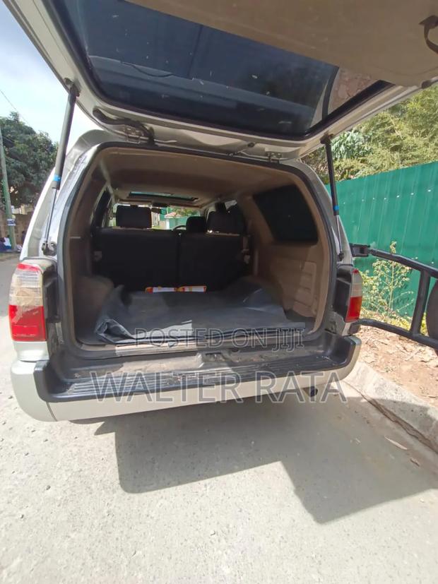 Toyota Hilux Surf 2.7 SSR 2000 Silver