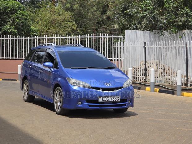 Toyota Wish 2014 Blue