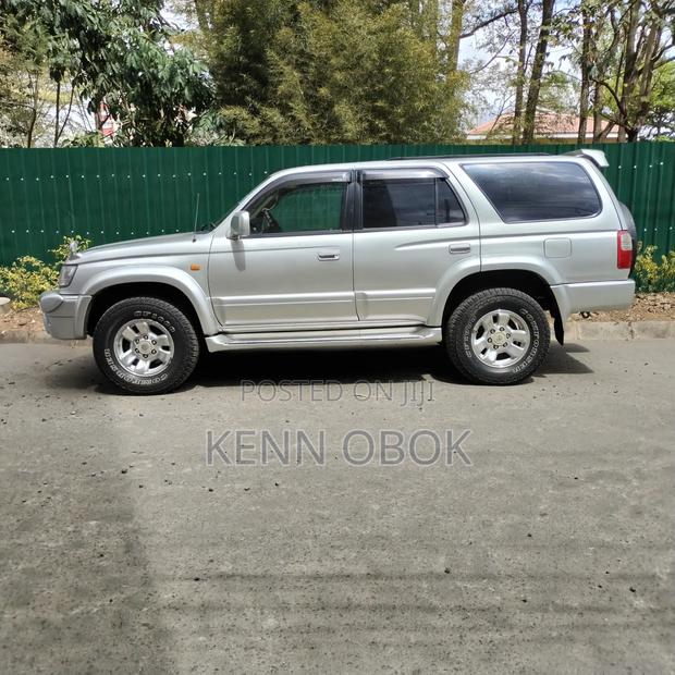 Toyota Hilux Surf 2.7 SSR 2001 Silver