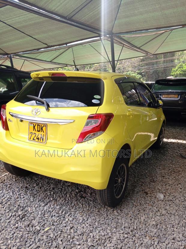 Toyota Vitz 2015 Yellow