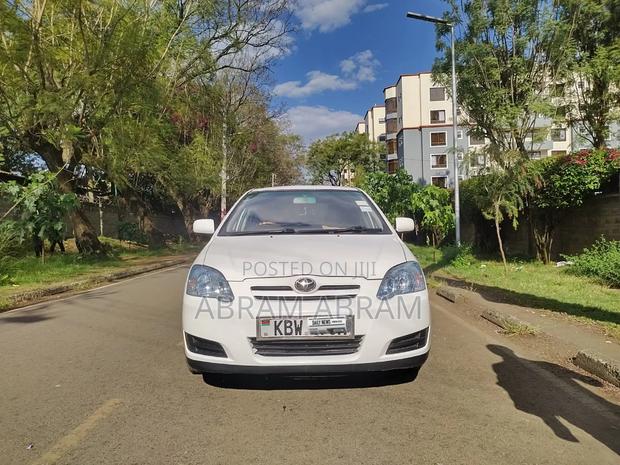 Toyota Corolla RunX 2006 White