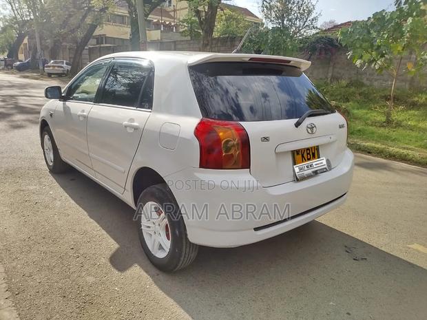 Toyota Corolla RunX 2006 White