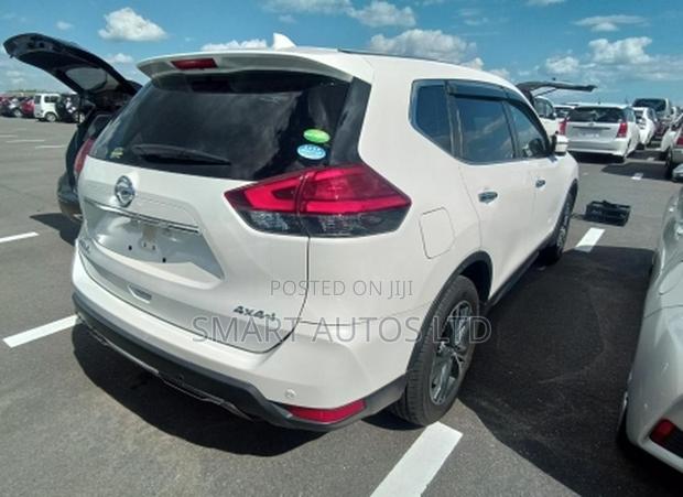 Nissan X-Trail 2.0 Petrol FWD 2019 Off white