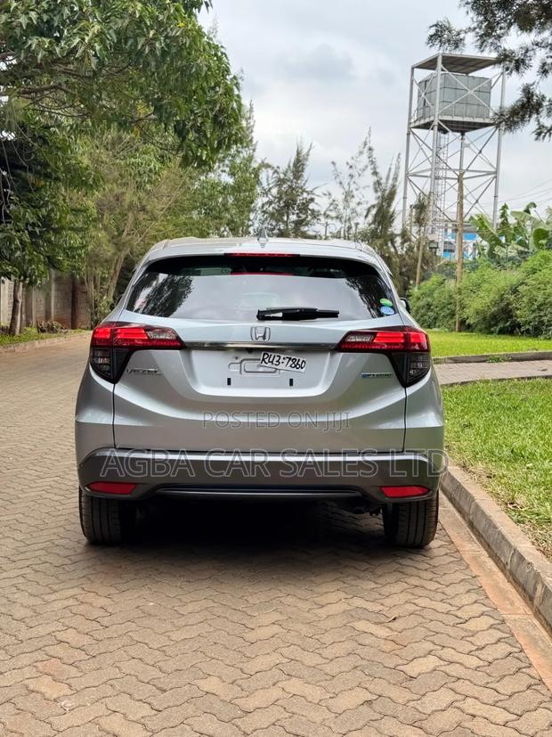 Honda Vezel 1.5 Hybrid 2WD 2019 Silver