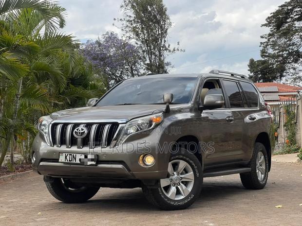 Toyota Land Cruiser Prado 2016 Brown
