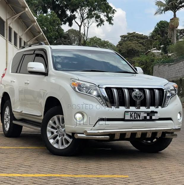 Toyota Land Cruiser Prado 2015 White