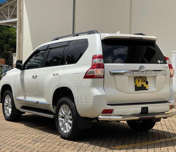 Toyota Land Cruiser Prado 2015 White