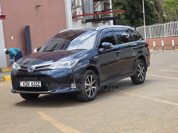 Toyota Corolla Fielder 2019 Black
