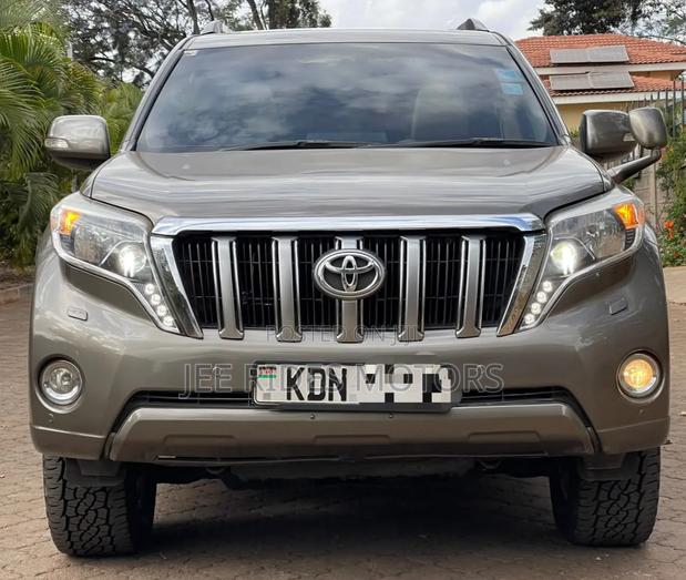 Toyota Land Cruiser Prado 2016 Brown