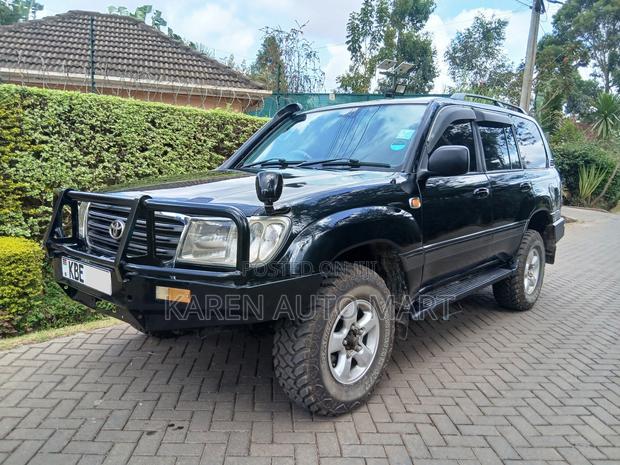Toyota Land Cruiser 2003 Black
