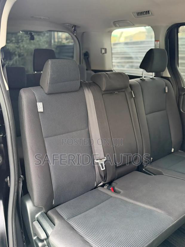 Toyota Noah 2.0 FWD (8 Seater) 2020 Burgundy