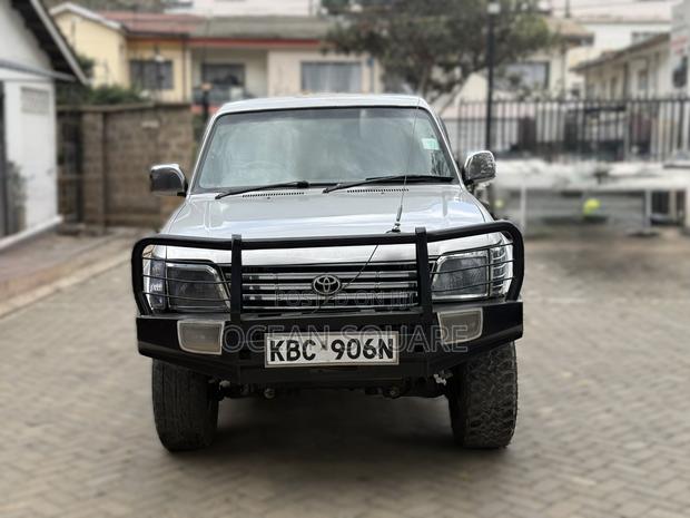 Toyota Land Cruiser Prado 2.7 16V 3dr 2001 Silver