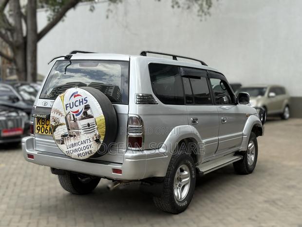 Toyota Land Cruiser Prado 2.7 16V 3dr 2001 Silver