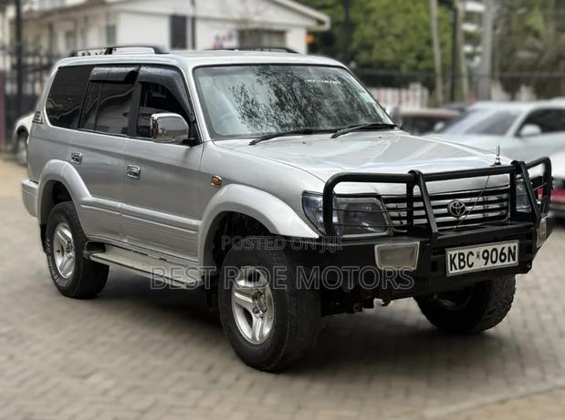 Toyota Land Cruiser Prado 2.7 16V 5dr 2001 Silver