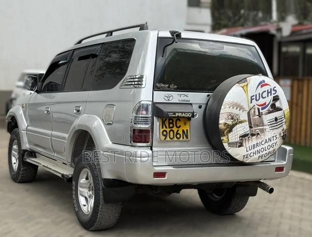 Toyota Land Cruiser Prado 2.7 16V 5dr 2001 Silver