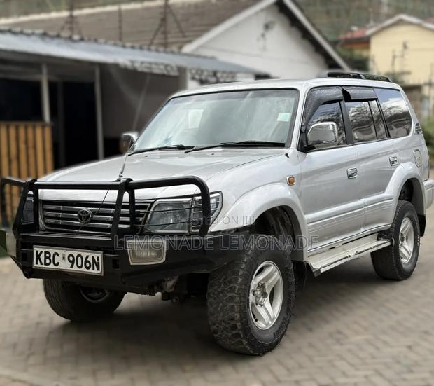 Toyota Land Cruiser Prado 2.7 16V 5dr 2001 Silver