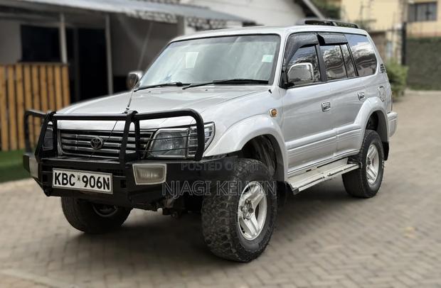 Toyota Land Cruiser Prado 2.7 16V 5dr 2001 Silver